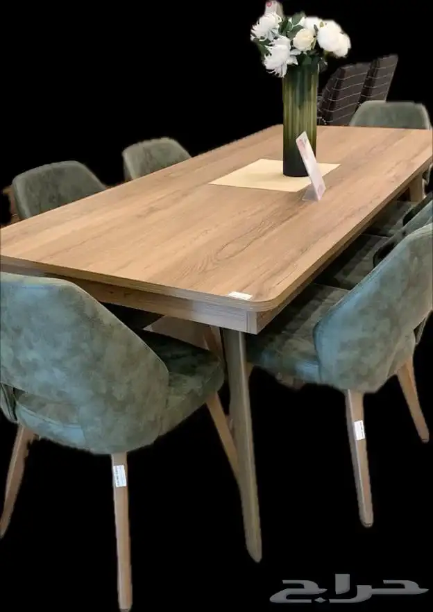 طاولة طعام مع البوفية والكراسي والمراية وطاولة جانبية 0