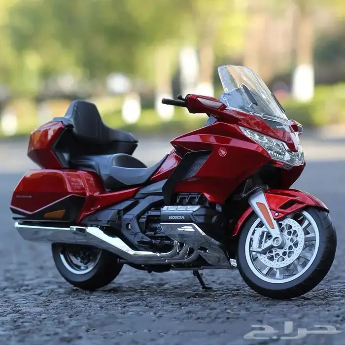 متوفر مجسمات دراجات هوندا قولد وينق الأصلية 1