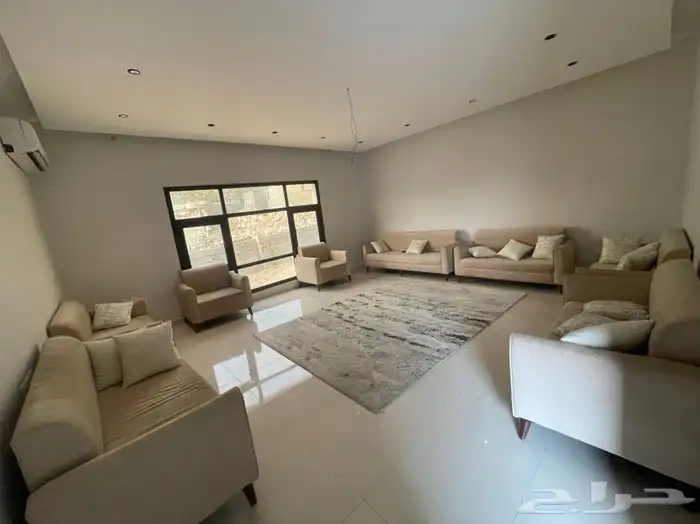 استراحة ف حي جوعرانه النجمه خلف مسجد الميقات للبيع السعر300 11