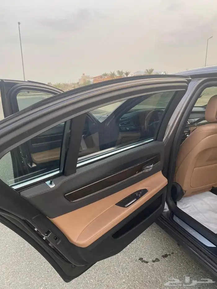 BMW 2015 730 Li قمة في النظافة ( تم البيع ). 26