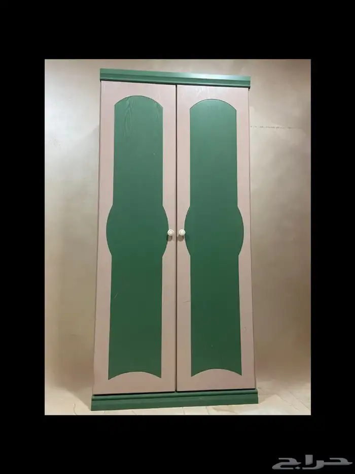للبيع 2 دولاب   تسريحة   2 كامدينه 2
