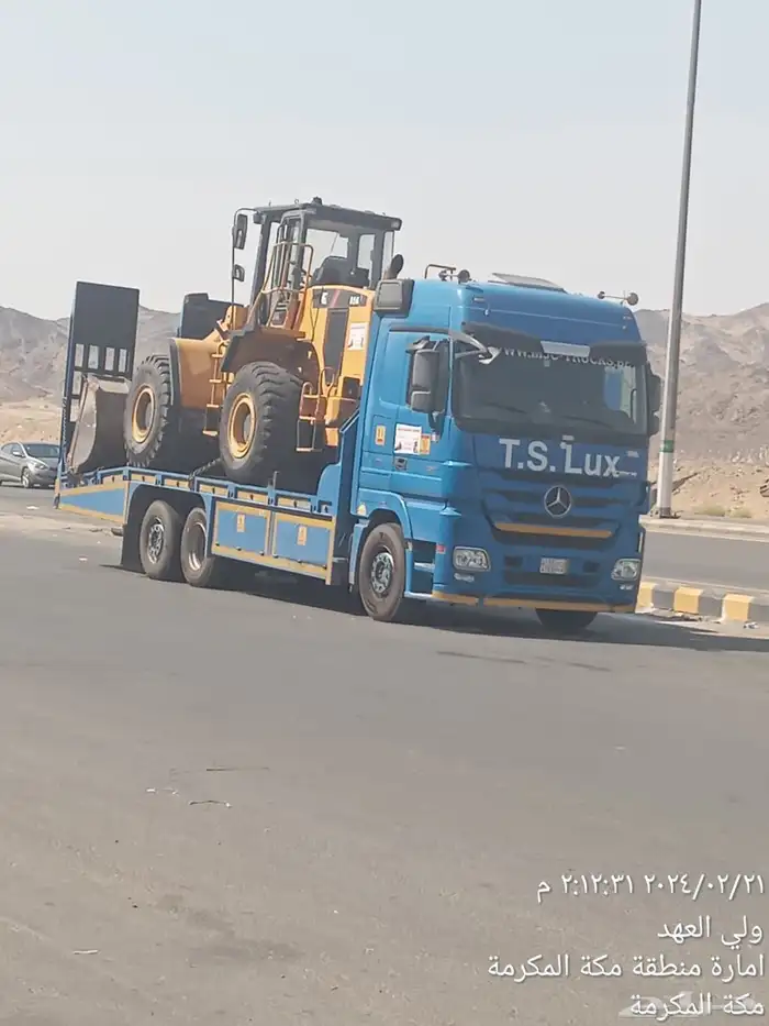 لوبد نقل الشاحنات والمعدات داخل وخارج الرياض 0