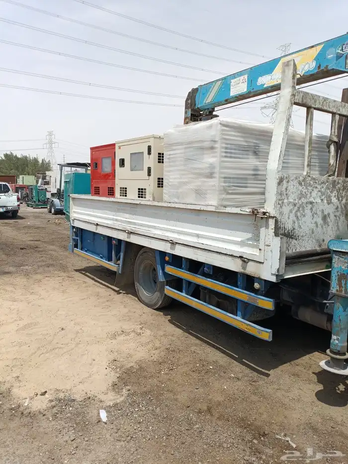 مولدات كهرباء جنريتر تورلايت أعمدة أناره 7