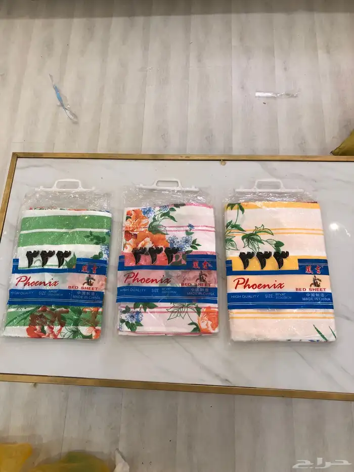 فناجيل قديمة وشراشف و امشاط قديمة 3