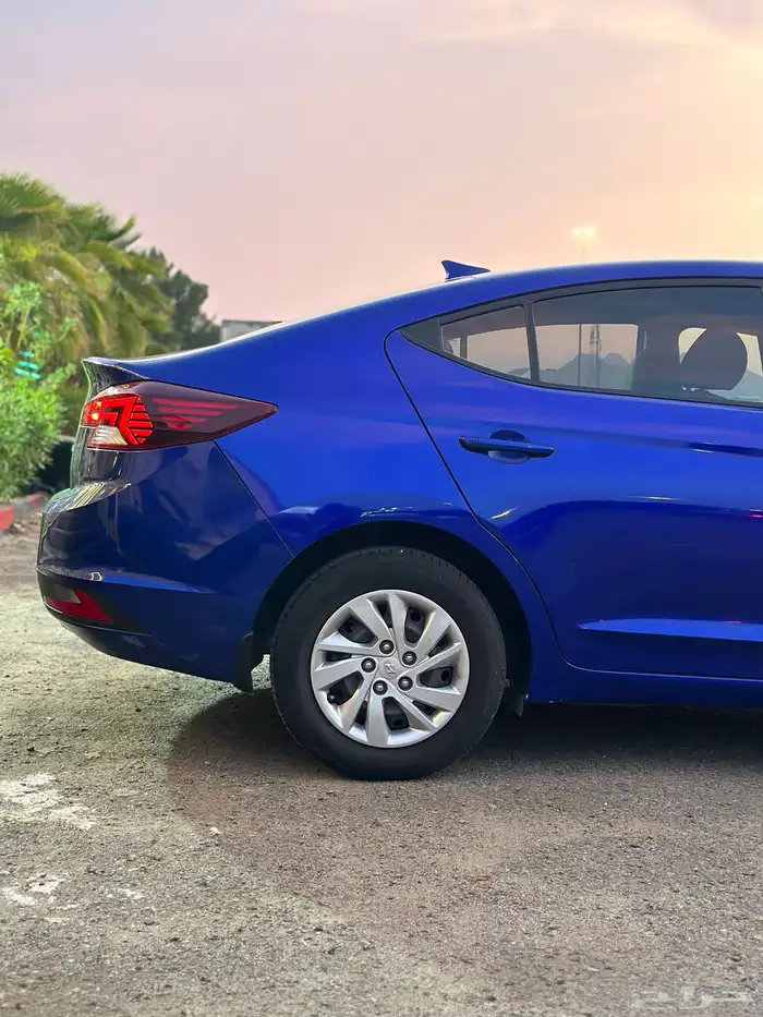 (مباع) هونداي النترا 2019 مخزن 10