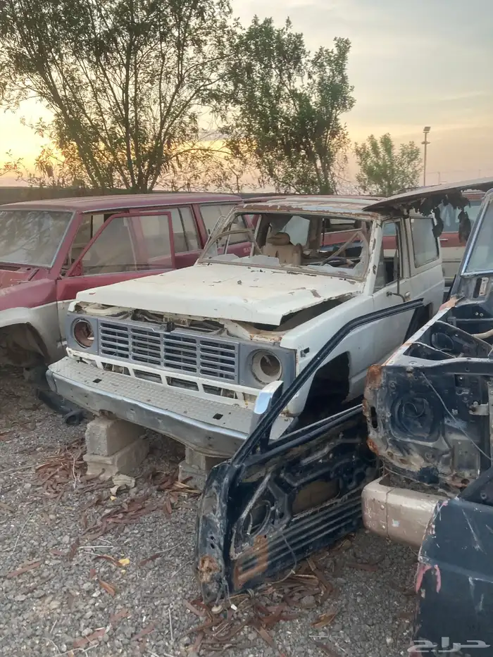 نيسان باترول للبيع قطع غيار جميع القطع 3