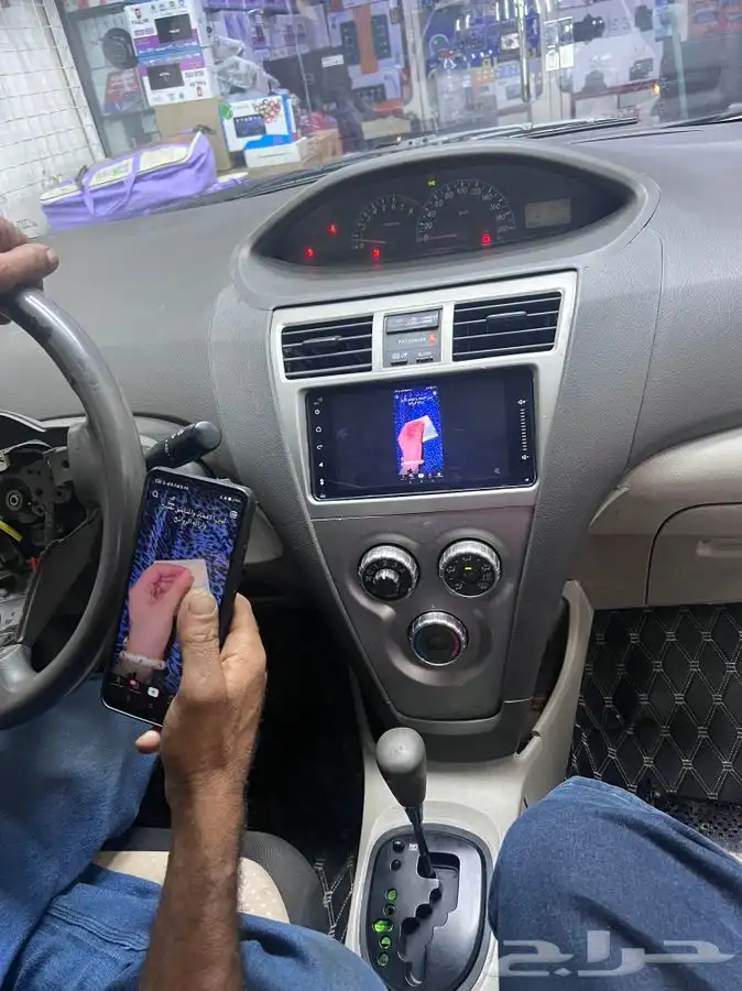 شاشات بجميع انوع انوع السيارات 23