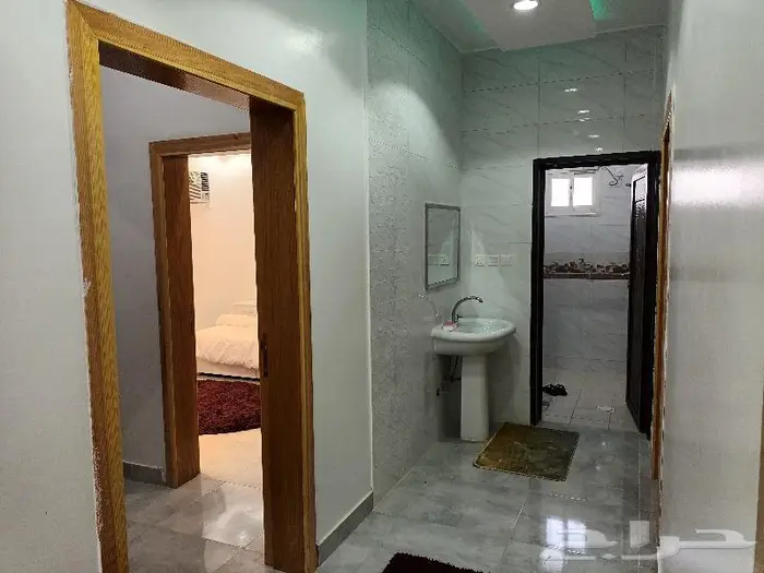 شقة مفروشة جديدة غرب حديقة المطار وممشى الروضة 3