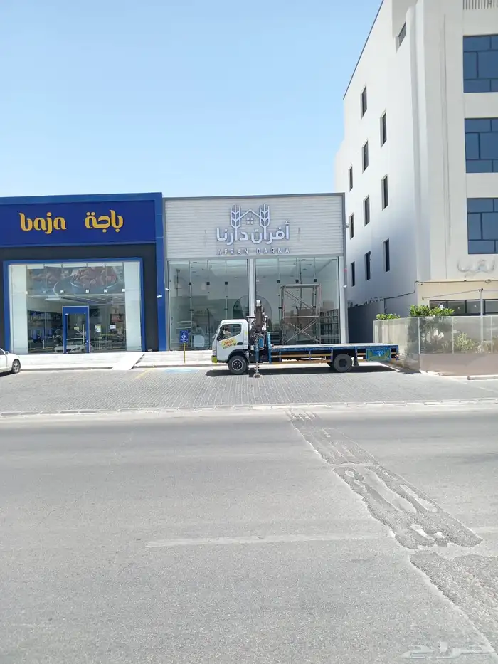 تصليح لوحات المحلات التجارية وكلادينج 87