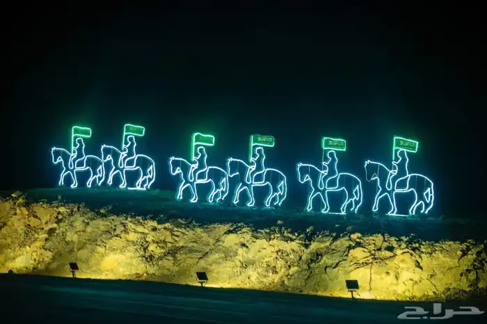 اعمدة شوارع وكشافات وقواعد خرسانيه واعمدة ديكوريه 35