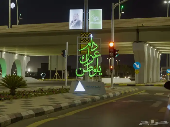 اعمدة شوارع وكشافات وقواعد خرسانيه واعمدة ديكوريه 43