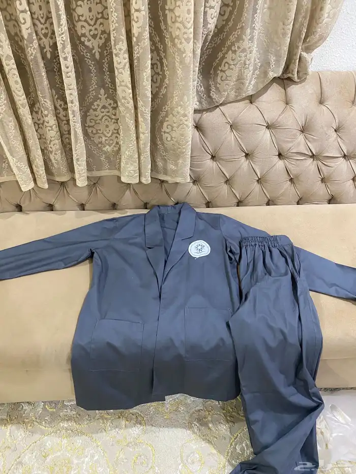 طقم كلية التقنيه 0