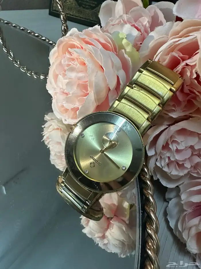 شنط ماركة وساعات رجاليه 5