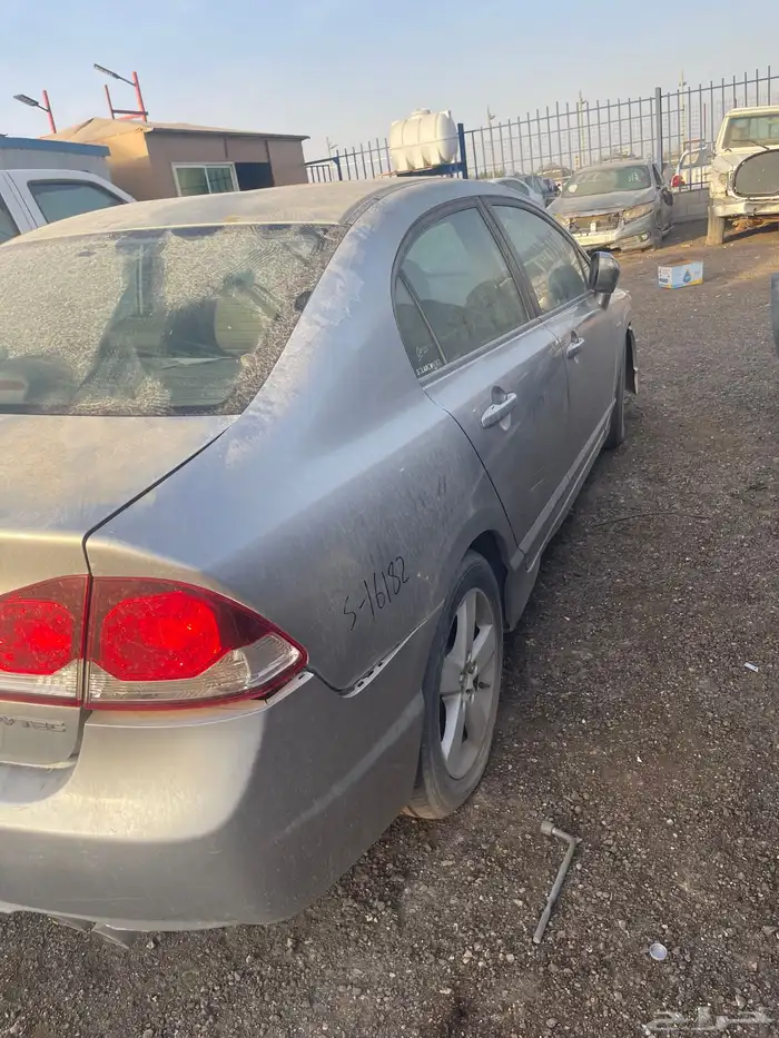 قطع غيار هوندا سيفيك تشليح للموديلات من 2006 الى 2011 0