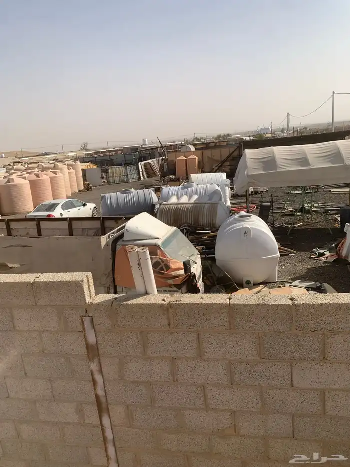 عرض خزانات مستعمل للبيع شبه جديدة معزولة 4طبقات بسعر رخيص 5