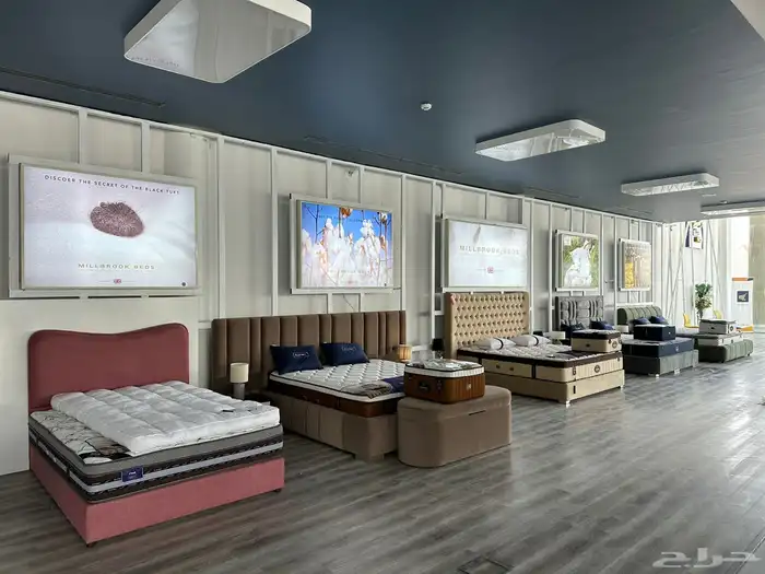 تصميم وطباعه وتركيب استيكرات 6