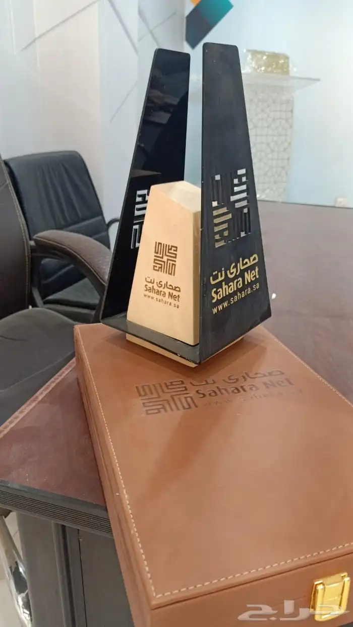 جميع أنواع الكروت والطباعه والدروع 41