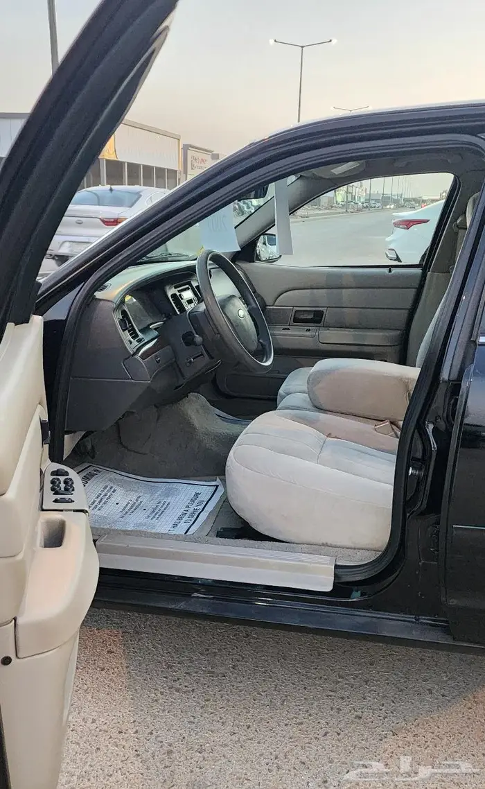 للبيع فورد كراون فكتوريا مديل 2007 11