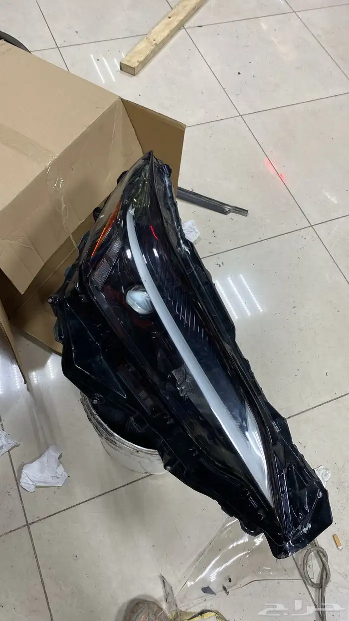 شمعه لكزس 2022nx يمين 0