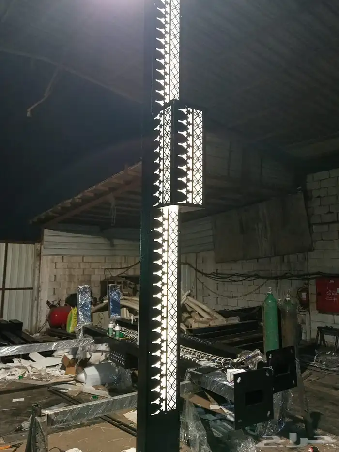 اعمدة شوارع وكشافات وقواعد خرسانيه واعمدة ديكوريه 13