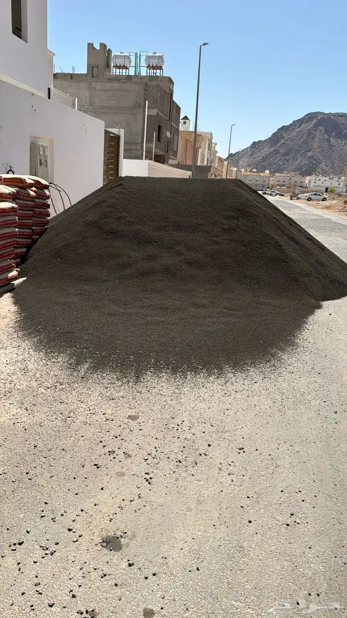 رمل احمر ابيض زيرو فايف خرسانه 7