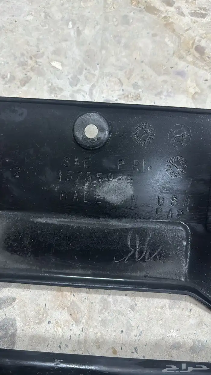 صاجة فوق الرديتر جي إم سي يوكن سييرا سوبربان 2000-2006 2