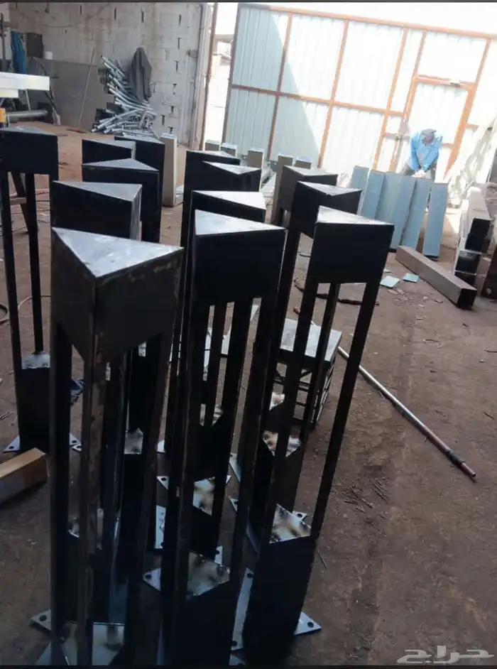 اعمدة شوارع وفوانيس وأعمدة تفصيل وقواعد خرسانيه 11