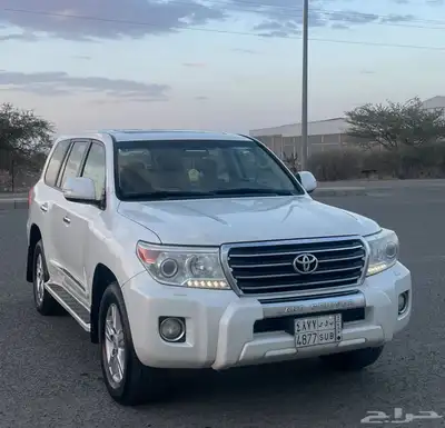 لاندكروزر GXR 2013 مخزن(مباع) 0