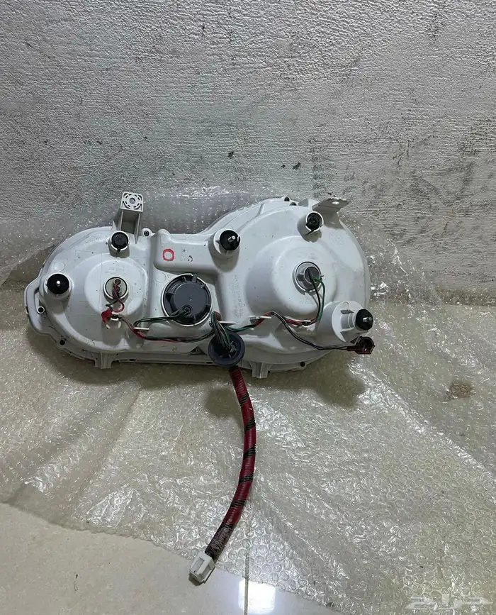 اصطب خلفي نيسان ( GTR ) 1