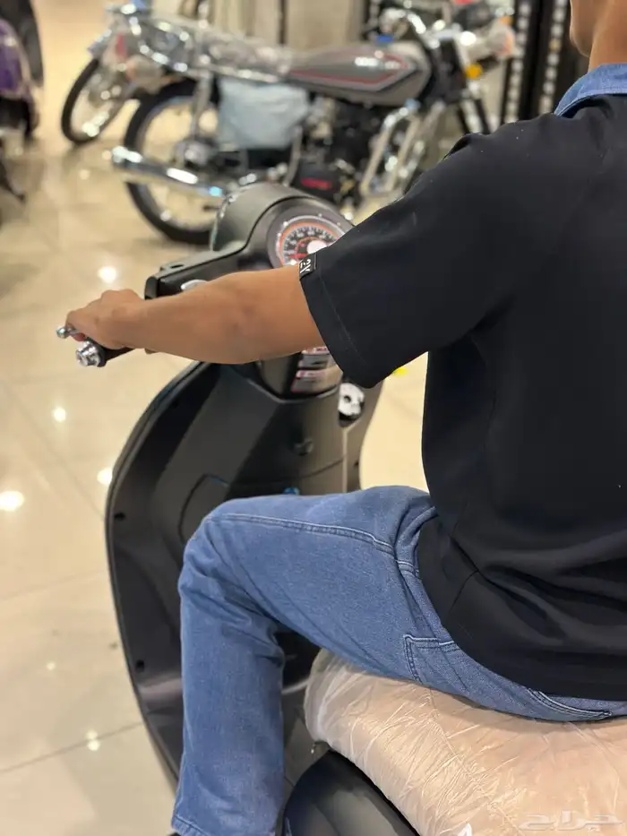 فيسبا كلاسيك مهدي 150 CC اقساط تابي 1200 ريال لشهر 13