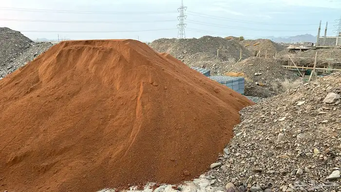رمل احمر ابيض زيرو فايف خرسانه 1