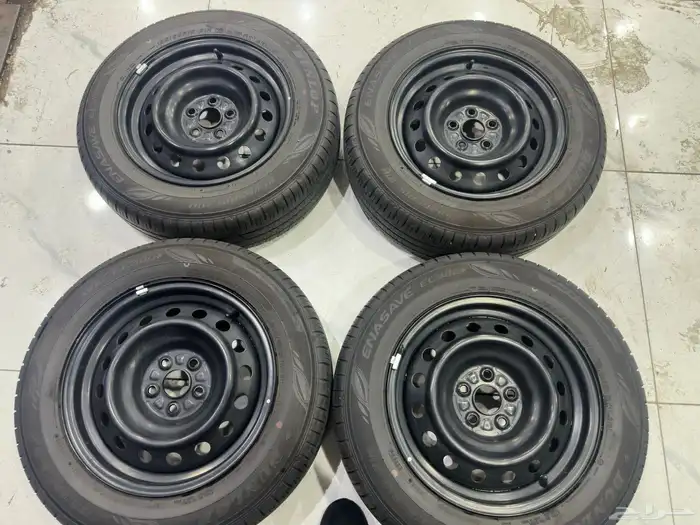 جنوط كورلا أصلي مقاس 15 حديد 2023 مع كفراتها 1