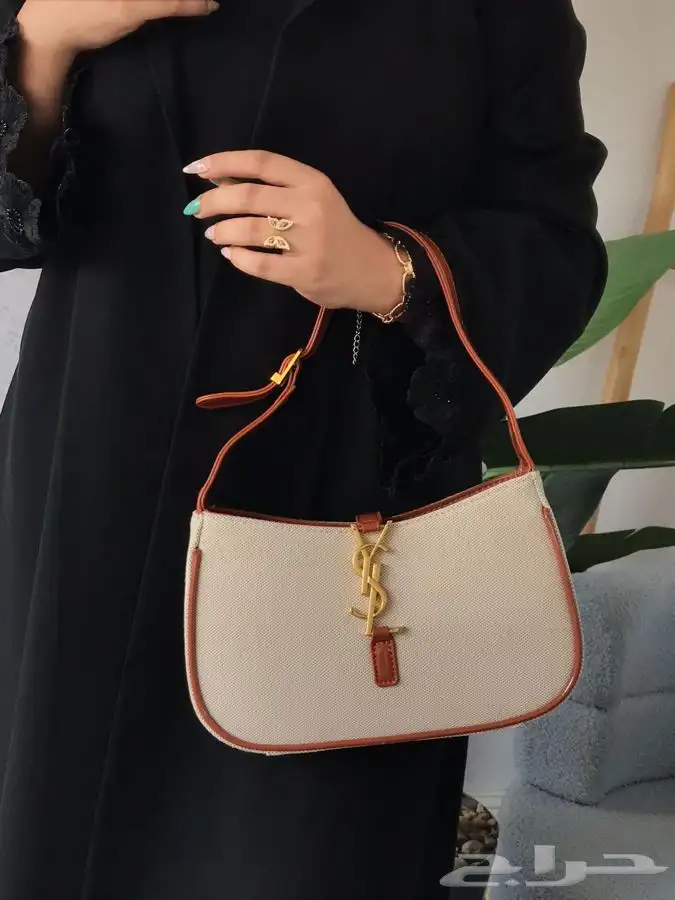 شناط ماركات درجه اولى التوصيل داخل الدمام مجانا  وشحن لجميع 93