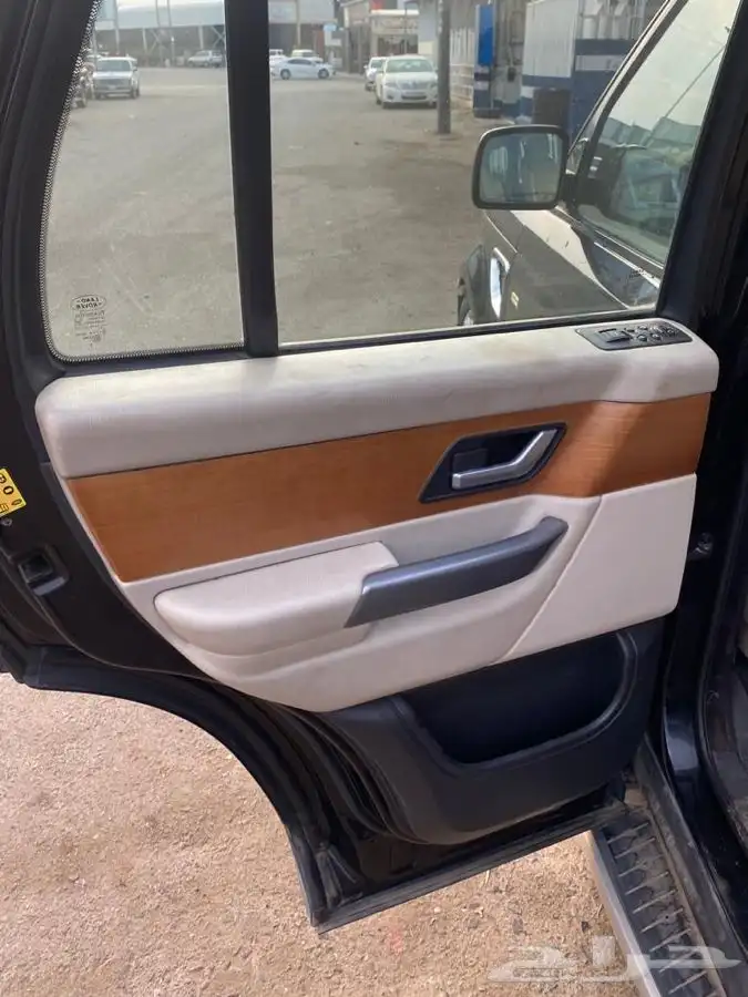 قطع غيار لاندروفر و رنج سبورت2006-2013 3