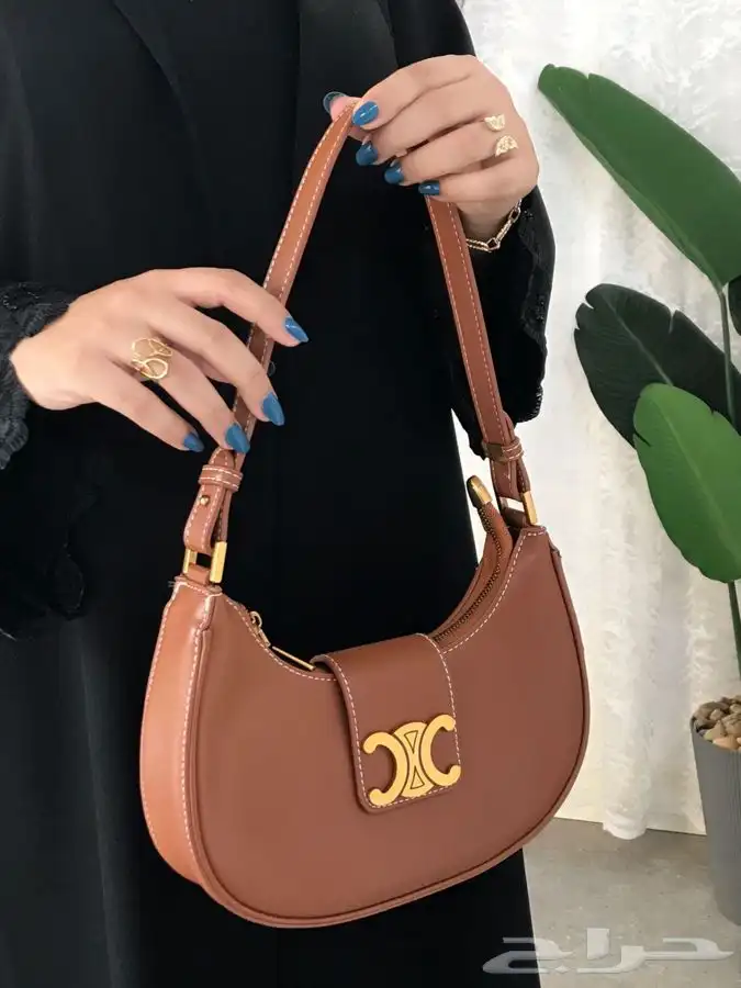 شناط ماركات درجه اولى التوصيل داخل الدمام مجانا  وشحن لجميع 26