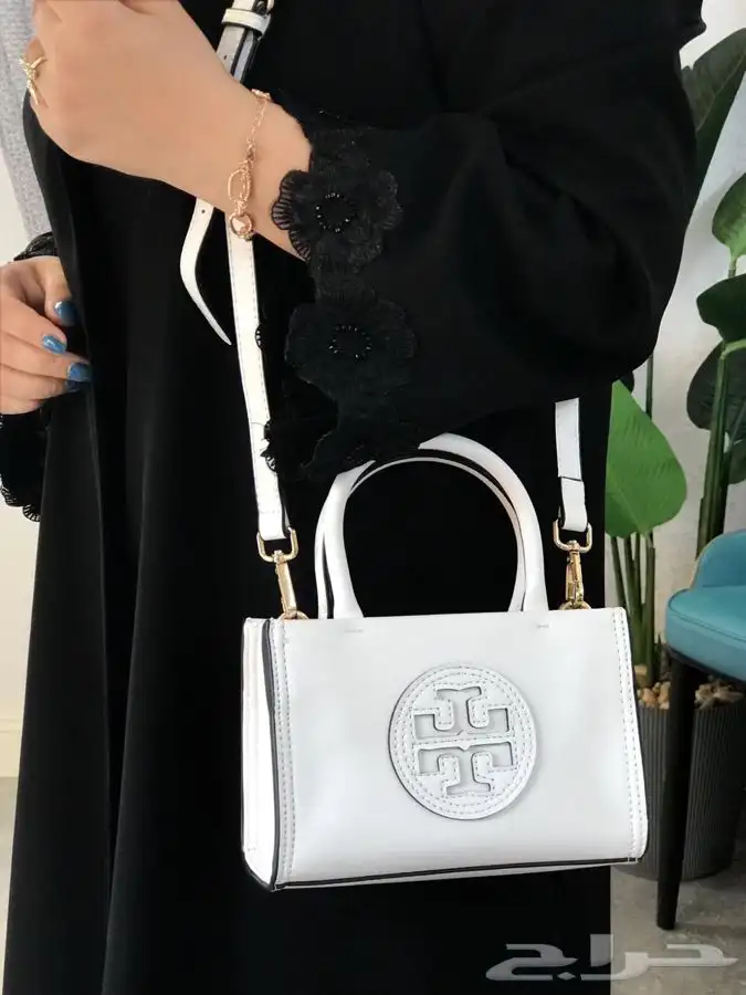 شناط ماركات درجه اولى التوصيل داخل الدمام مجانا  وشحن لجميع 64