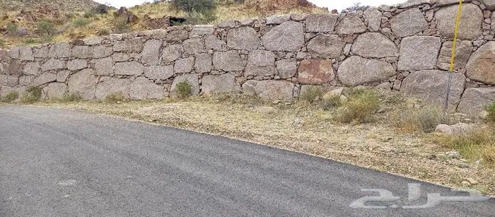معلم حجر 1
