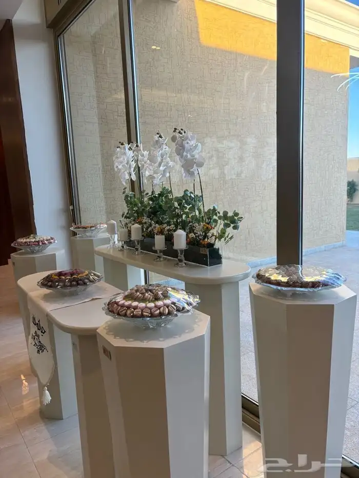 طاولة استقبال مدخل استقبال جدة 3