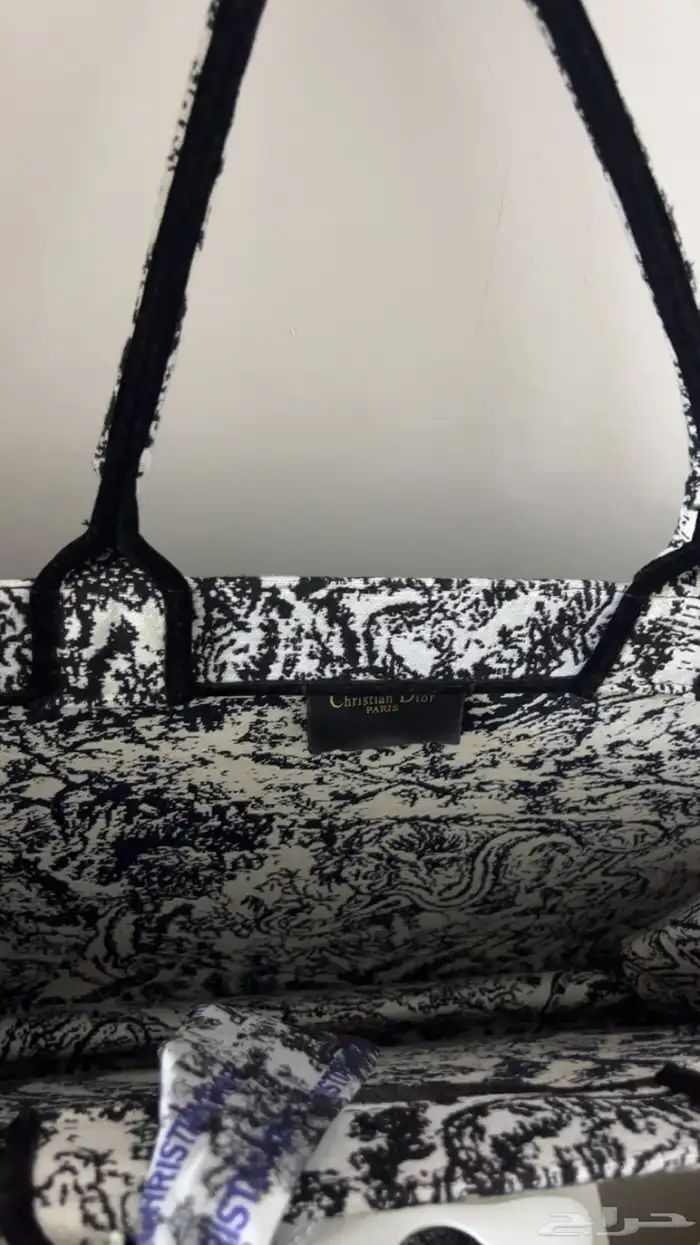 شنط ماركه شنطه توت باق 1