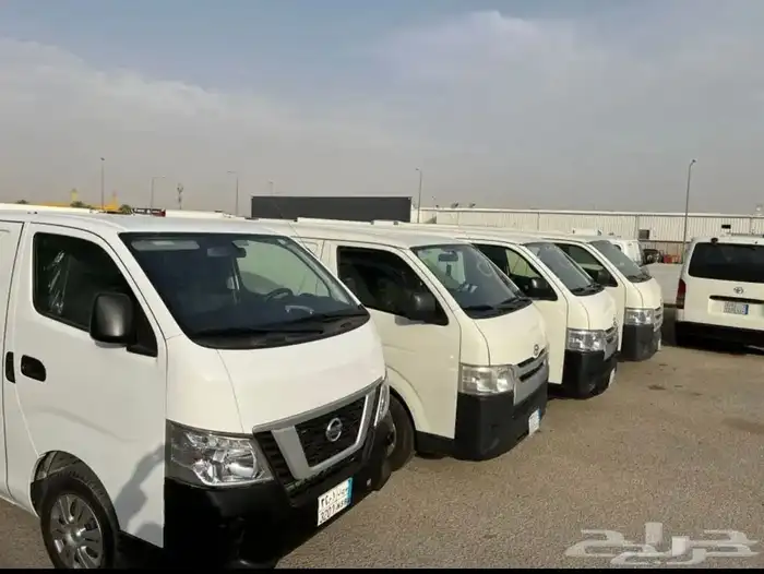 تويوتا باص للإيجار الشهري 0