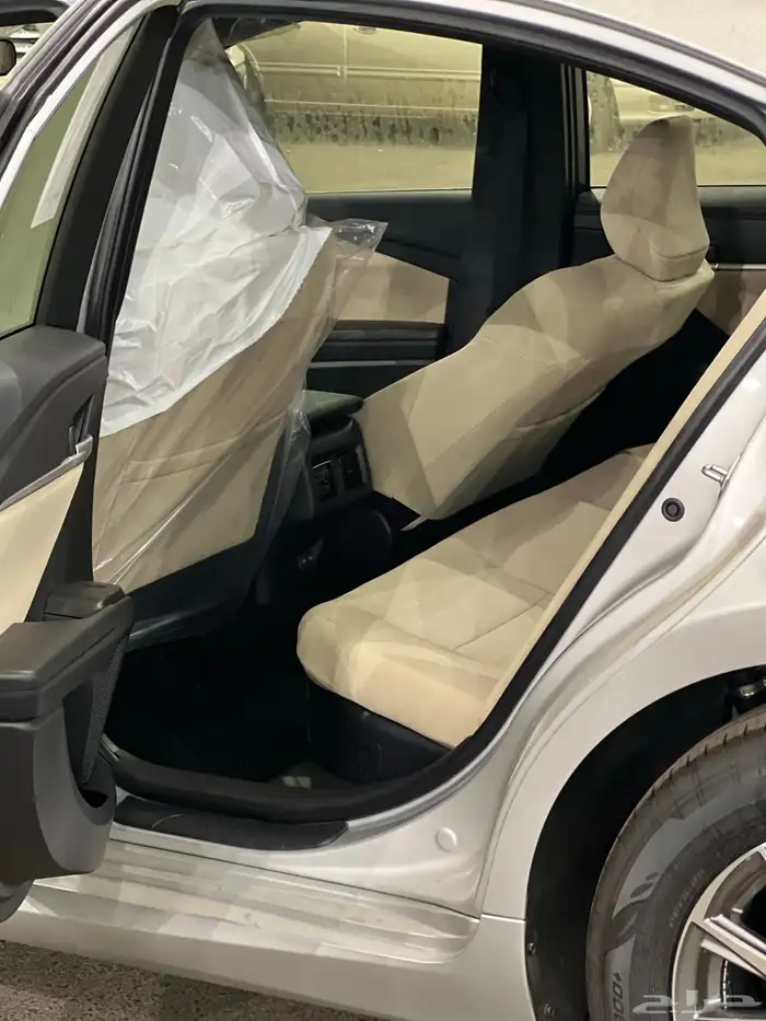 كامري هايبرد E 2025 4