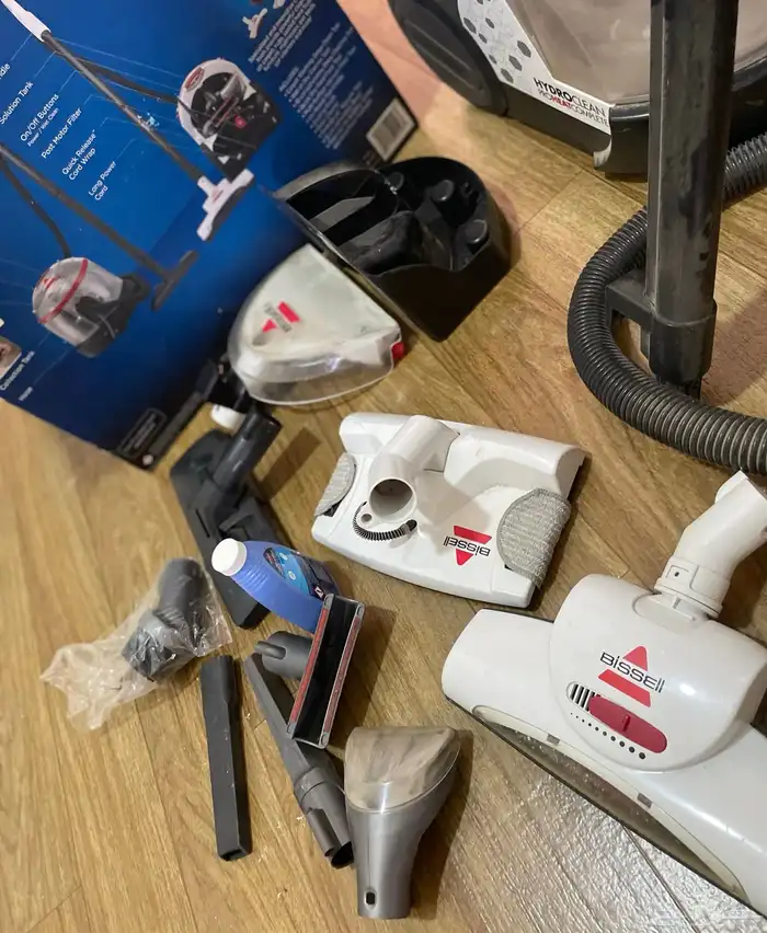 مكنسه تنظيف مائيه 2