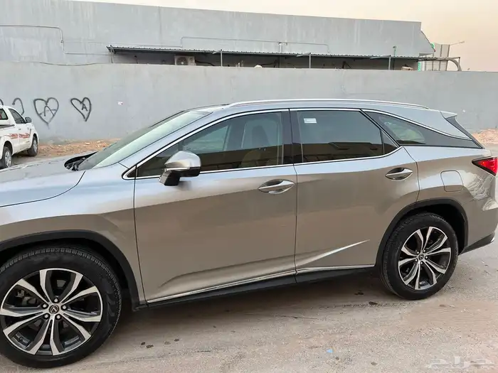 لكزس RX 350 L (سبعة مقاعد)موديل 2018 1
