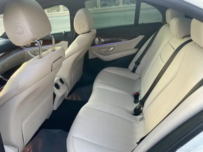 2019 Mercedes E 300 8