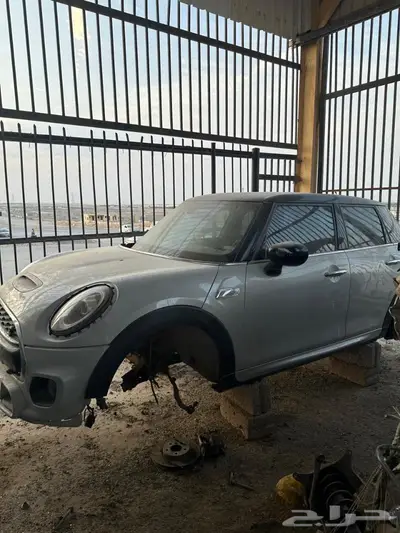 تشليح المرزوق لبيع قطع غيار السيارات الاوربية 9