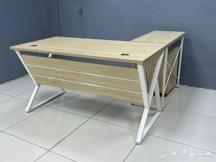 مكاتب شكل جديد بمناسبه عوده المدارس 3