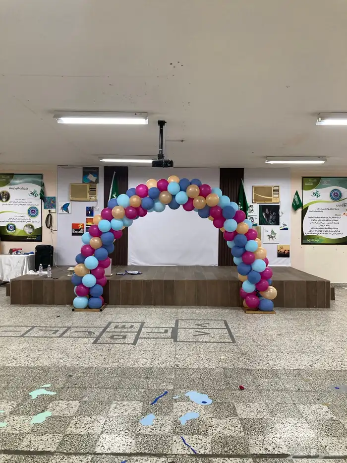تنسيق قوس بلونات لافتتاح المحلات وجميع المناسبات 1