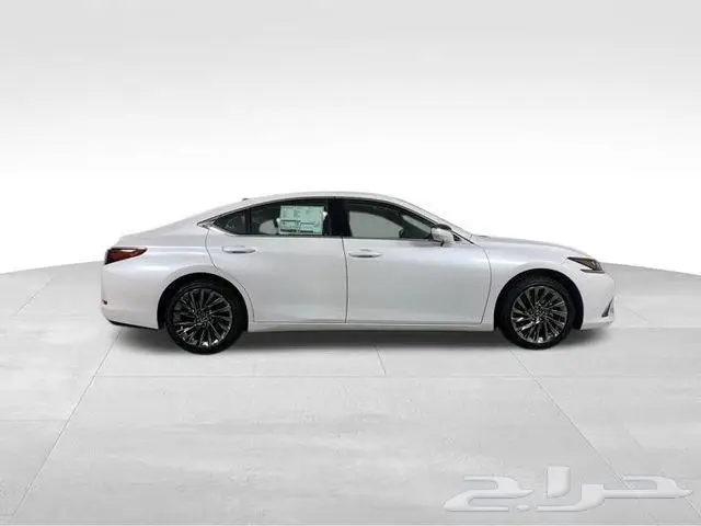 لكسز ES 350 Ultra Luxury موديل 2024 4