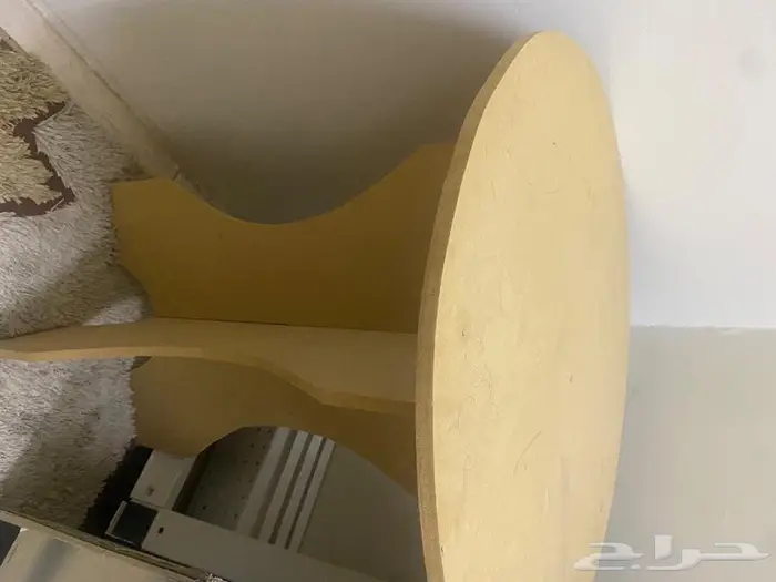 طاولة خشب دائرية مستعملة ومرايا ايكيا 0