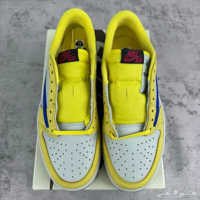Jordan 1 Retro Low OG SP Travis Scott  Canary 4